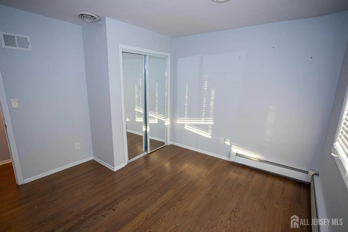 Photo of 18 Robinhood Drive