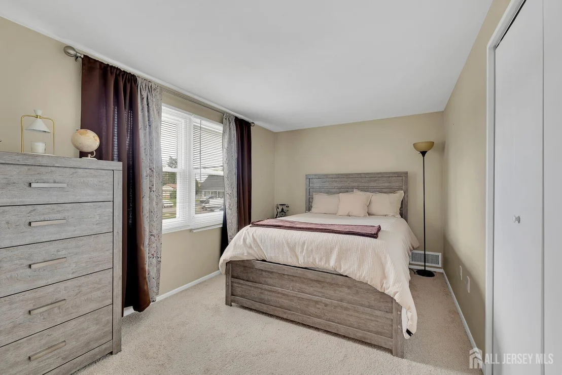 Photo of 2 harrington Circle