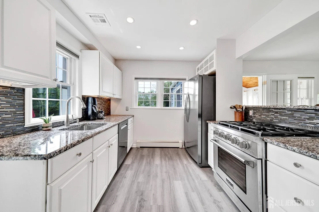 Photo of 10 Shaw Drive