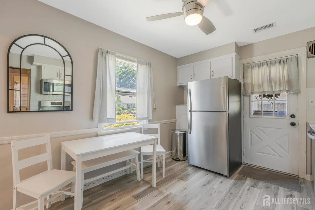 Photo of 8 Pierrepont Avenue