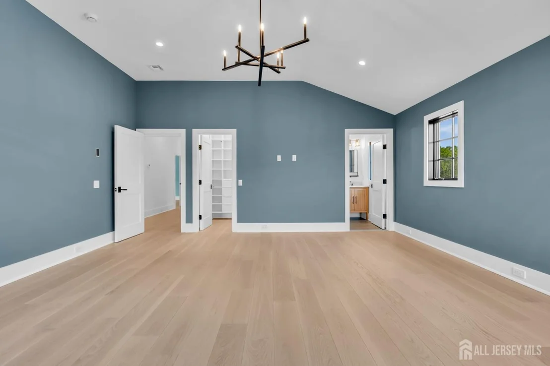 Photo of 2130 Shadow Lane