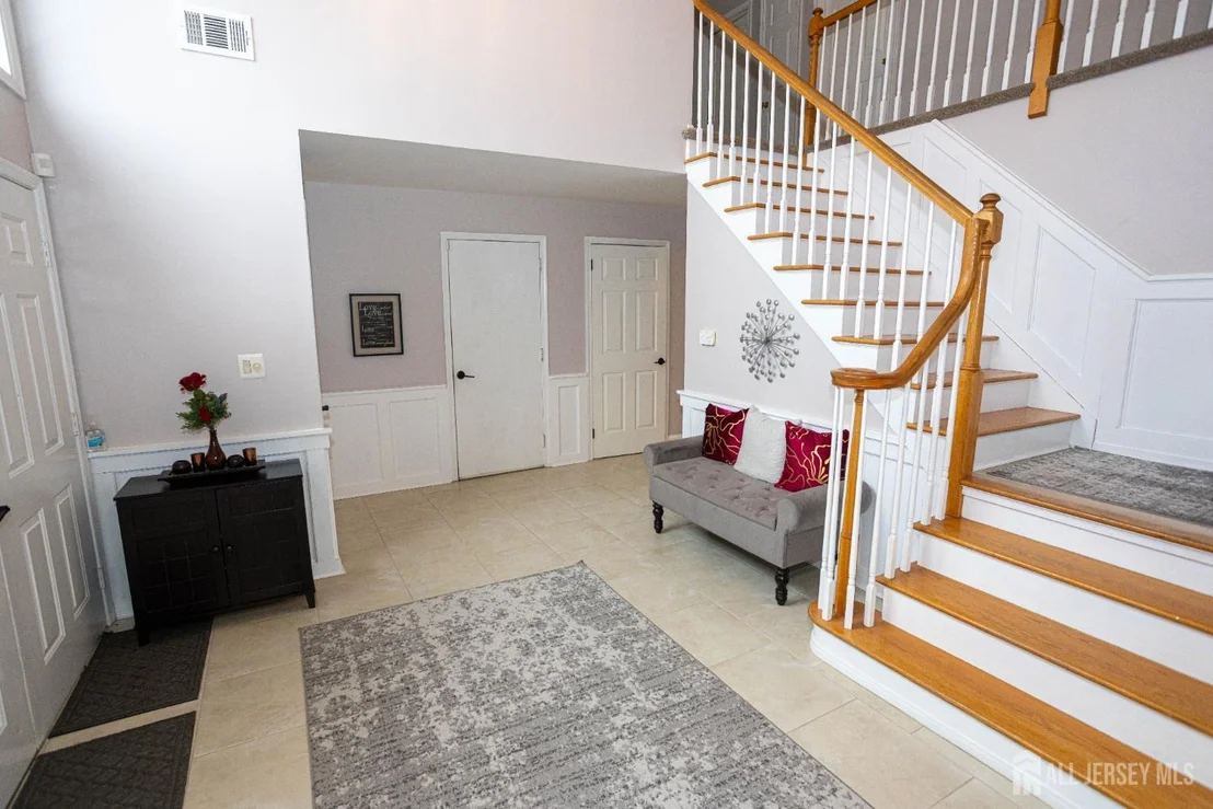 Photo of 31 Scarlet Drive