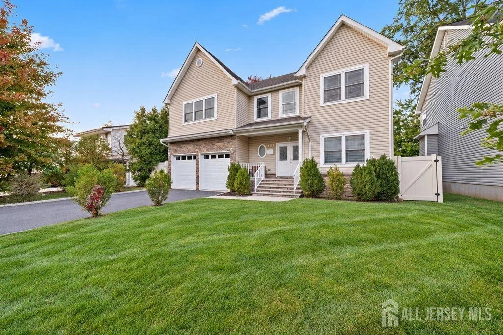 Photo of 628 New Dover Road