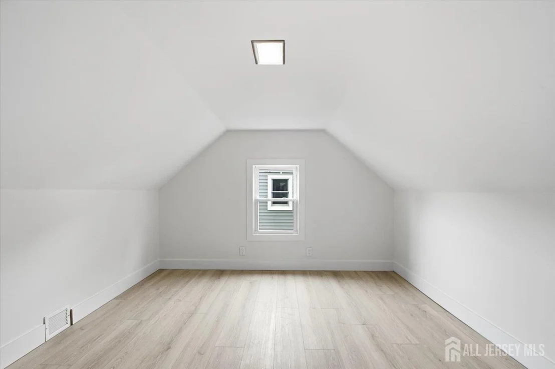 Photo of 421 1st Street