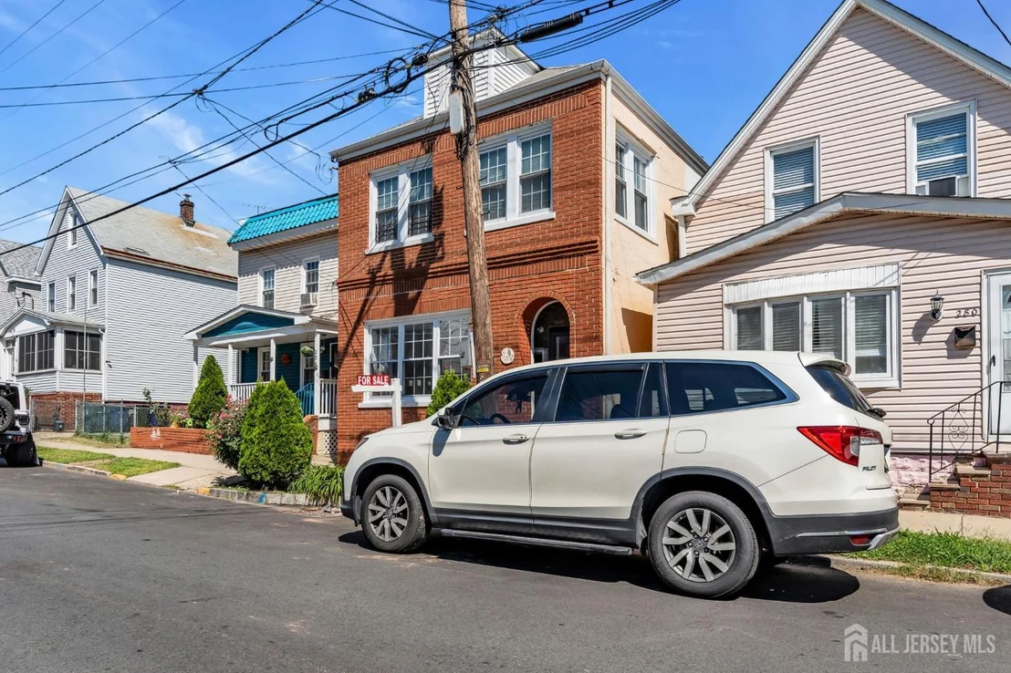 Photo of 282 Alpine Street
