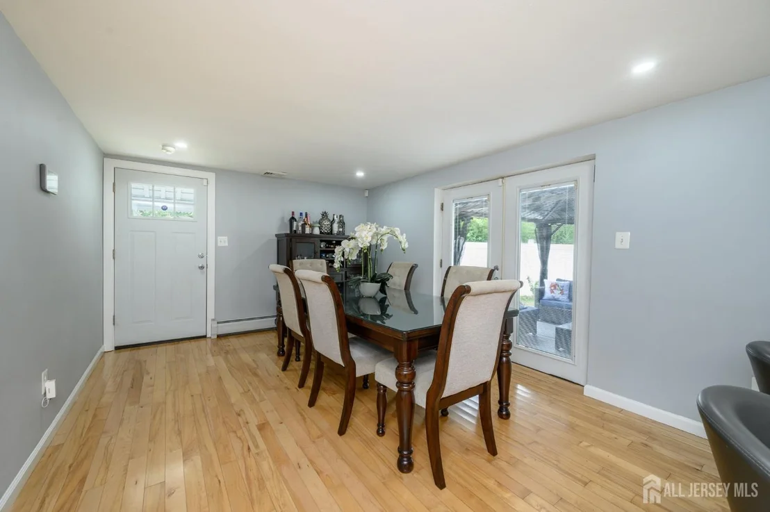 Photo of 519 Calvert Road