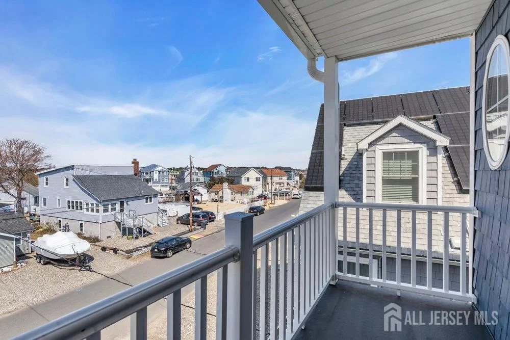 Photo of 141 Vanard Drive