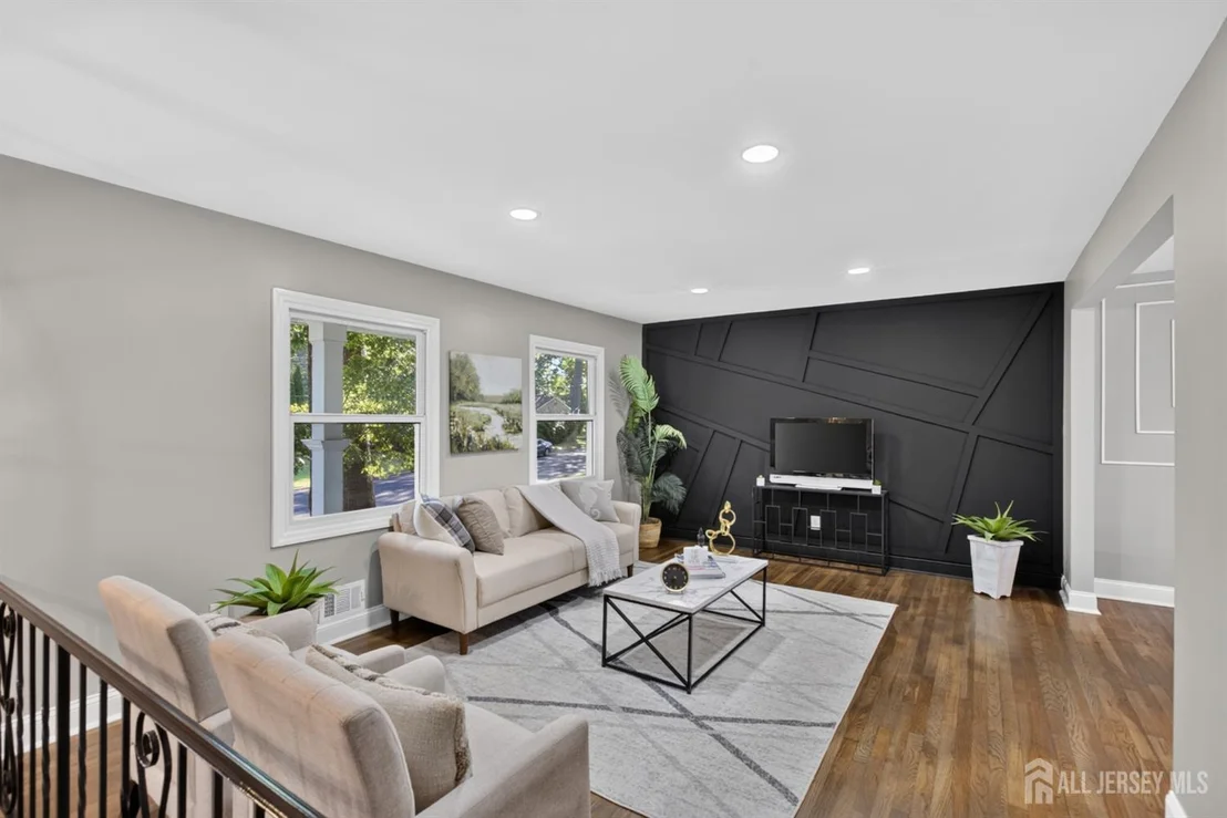 Photo of 247 Farragut Road