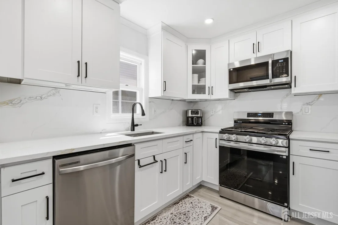 Photo of 129 Pershing Avenue
