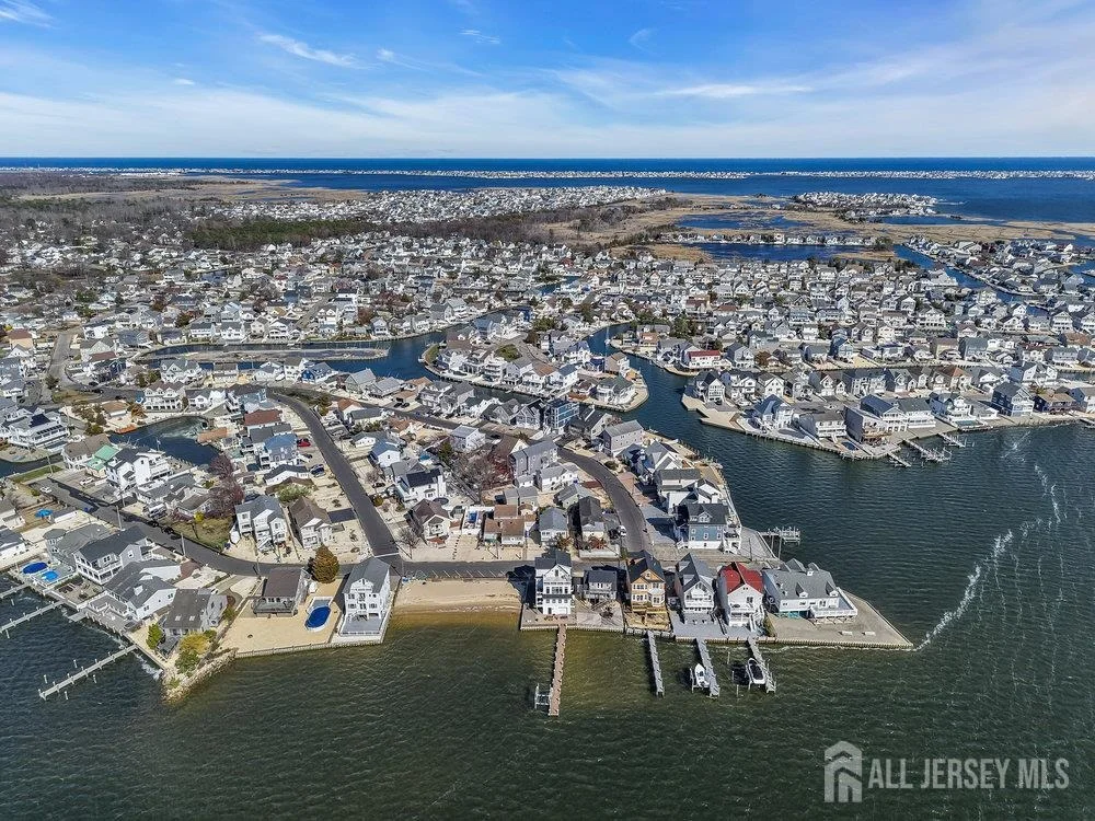 Photo of 141 Vanard Drive