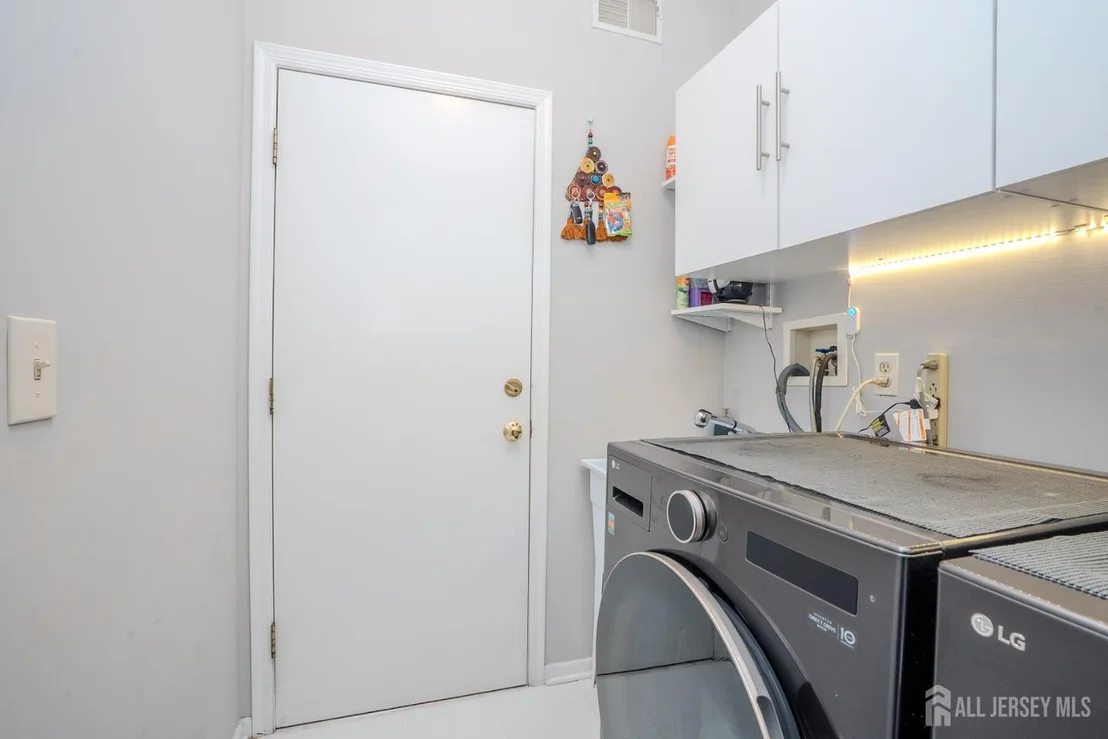 Photo of 23 Huntley Way