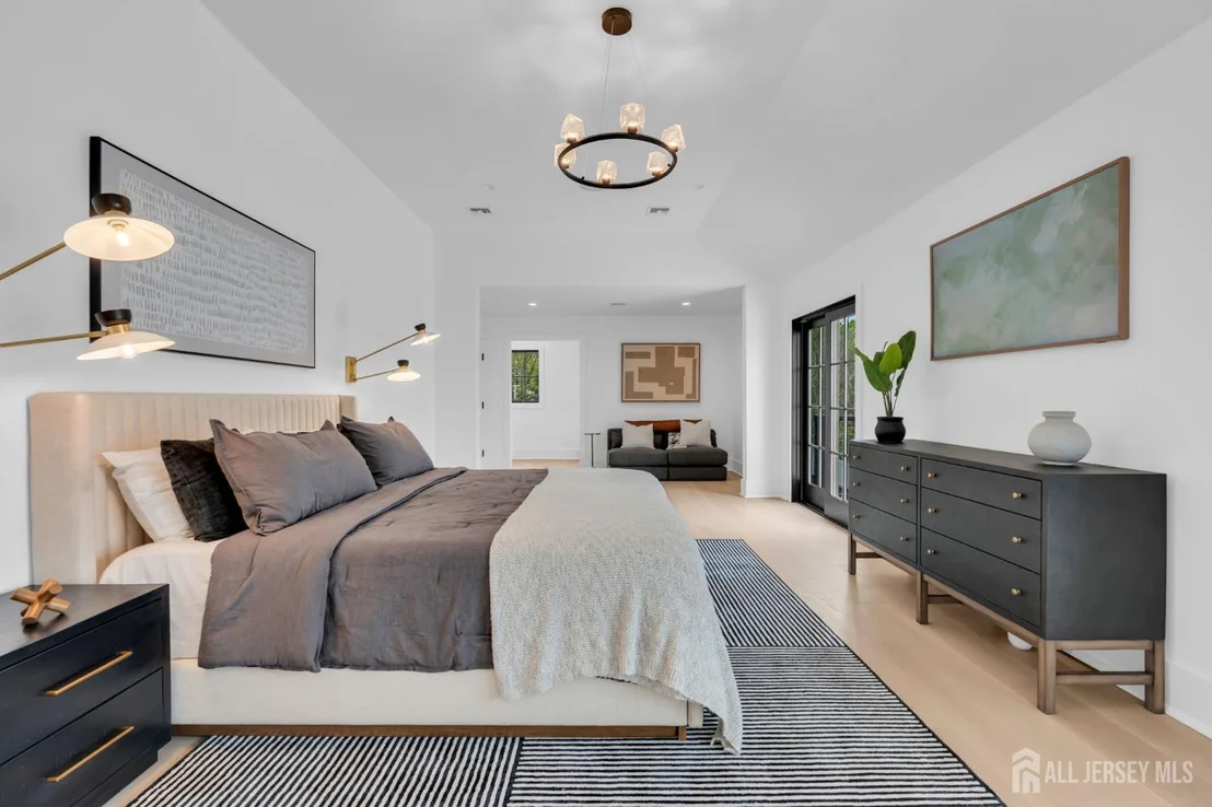 Photo of 2130 Shadow Lane
