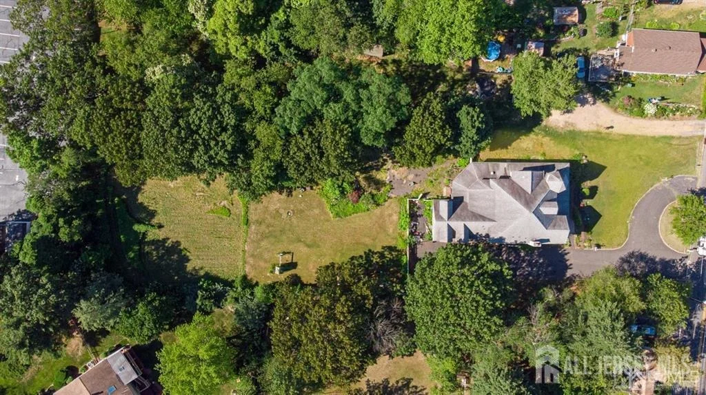 Photo of 219 Johnson Lane