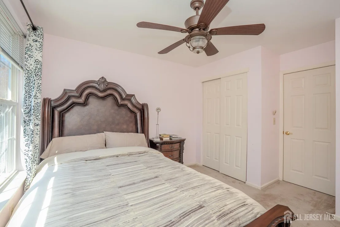Photo of 6 Ruedeman Drive