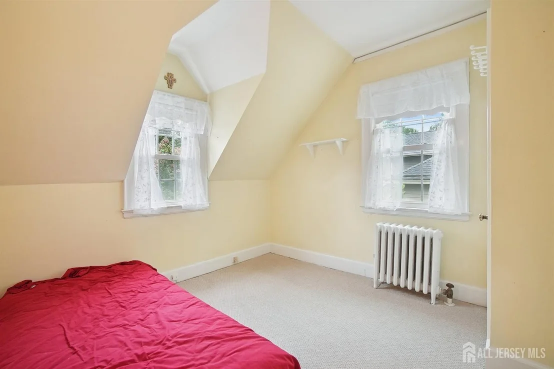 Photo of 12 Edgewood Road