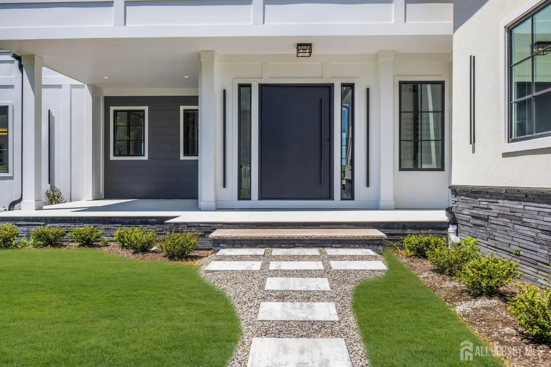 Photo of 2130 Shadow Lane