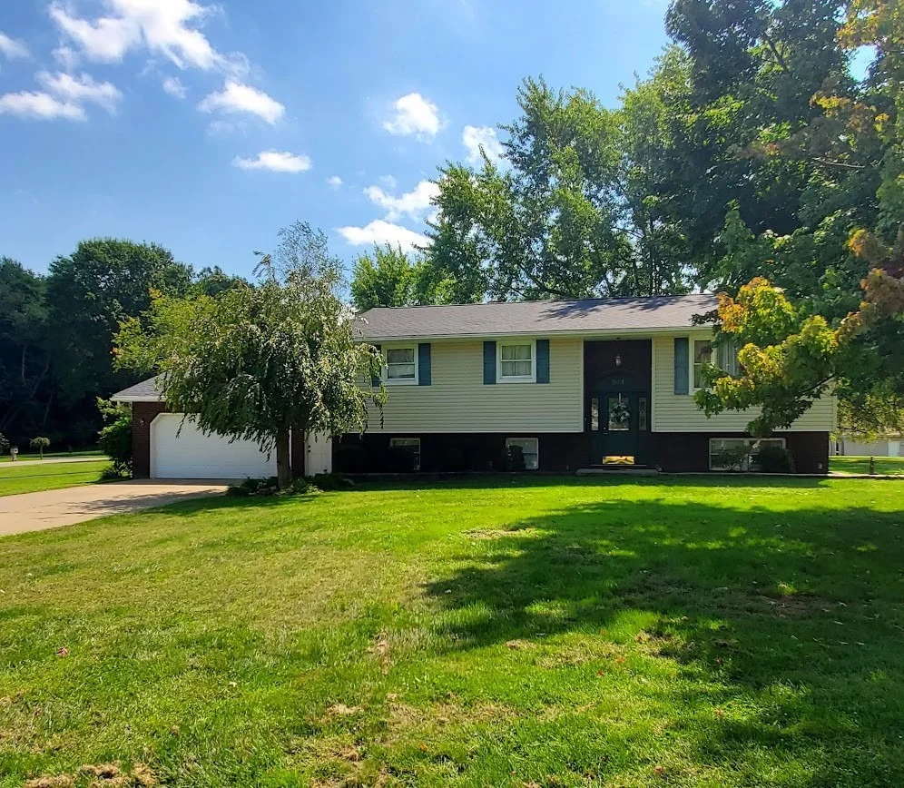 Photo of 304 Mccombs Cir