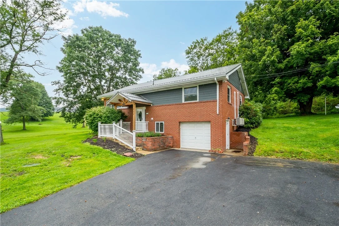 Photo of 212 Brownlee Road