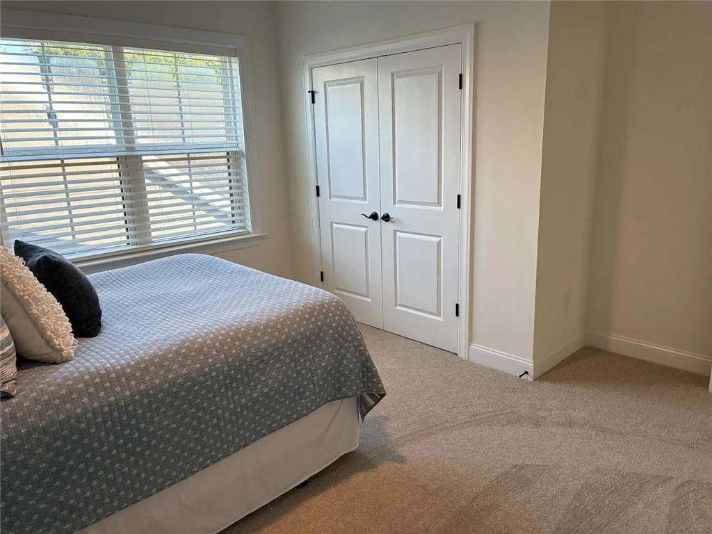 Photo of 1033 Pasture Dr