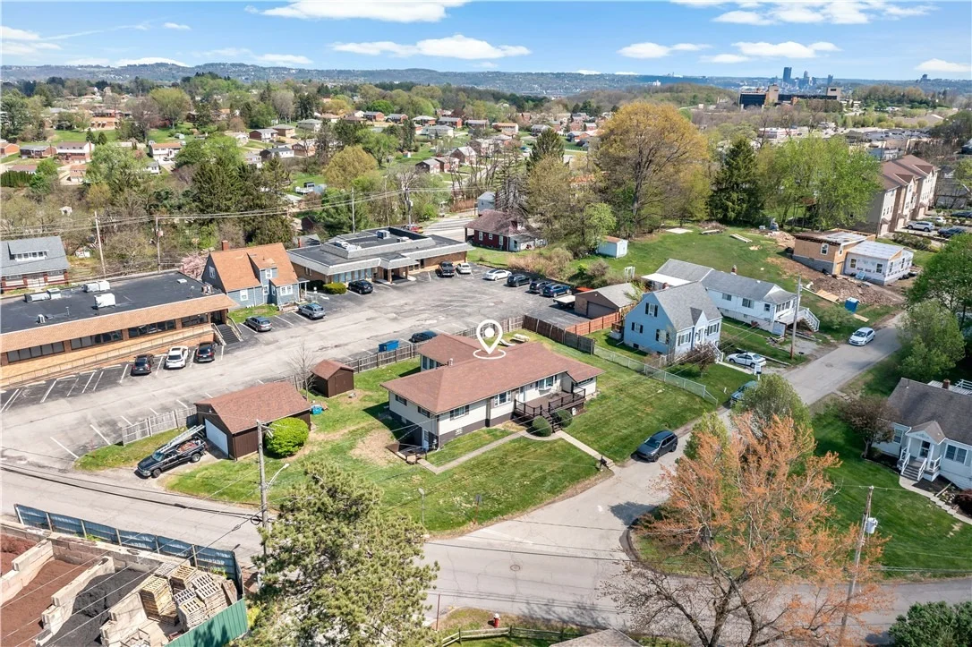 Photo of 9 MIDWAY DR