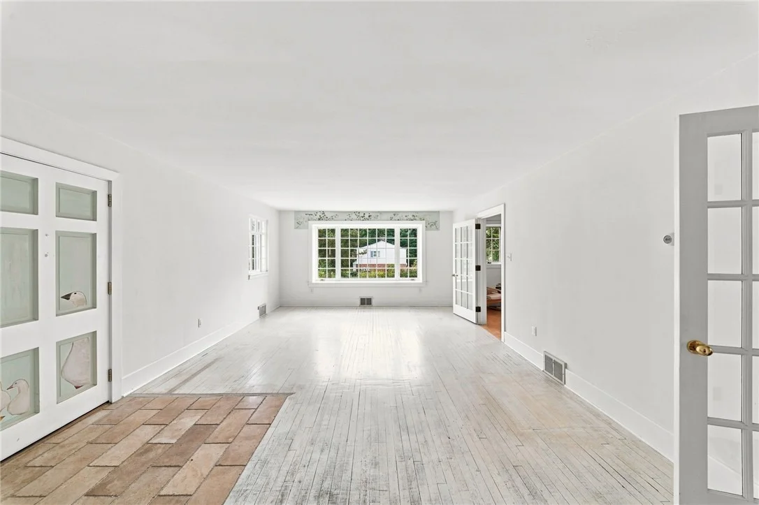 Photo of 2359 James Drive