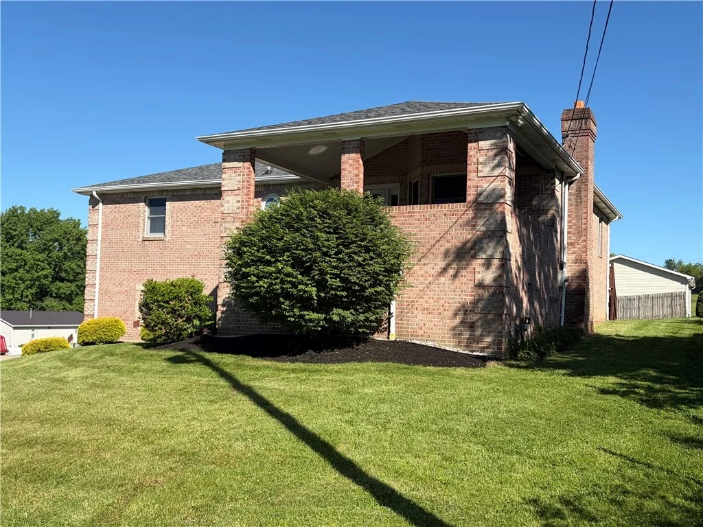 Photo of 902 Central Dr