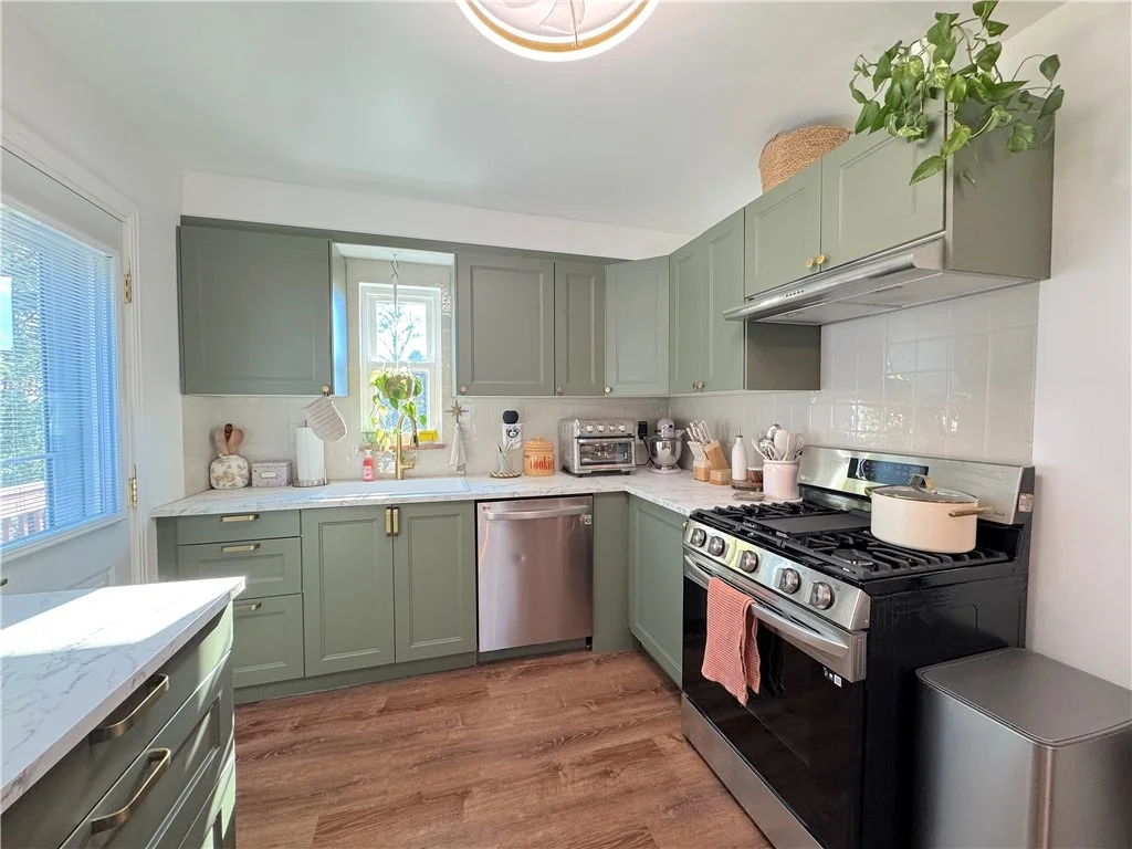 Photo of 3652 Oakleaf Road