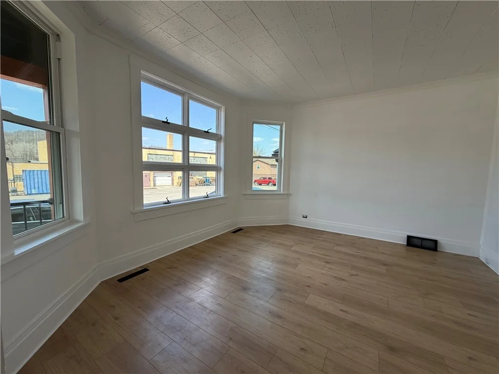Photo of 2207 7th Avenue Rear