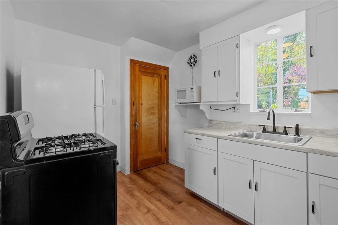Photo of 302 Wainwright Ave