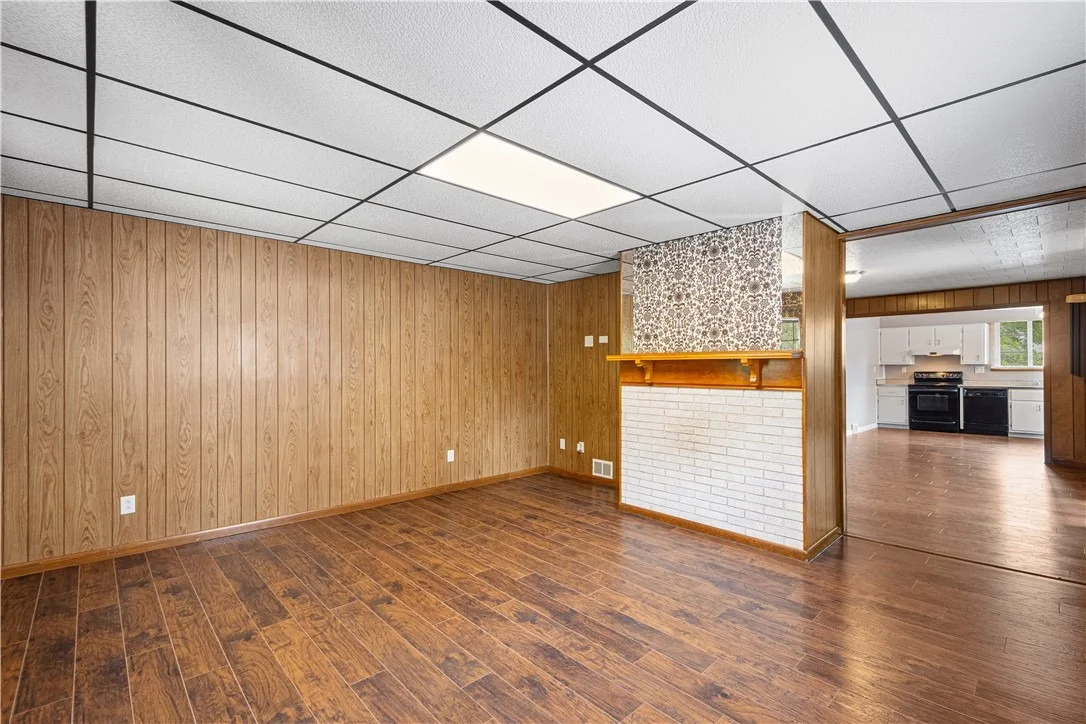 Photo of 15 Maple Street