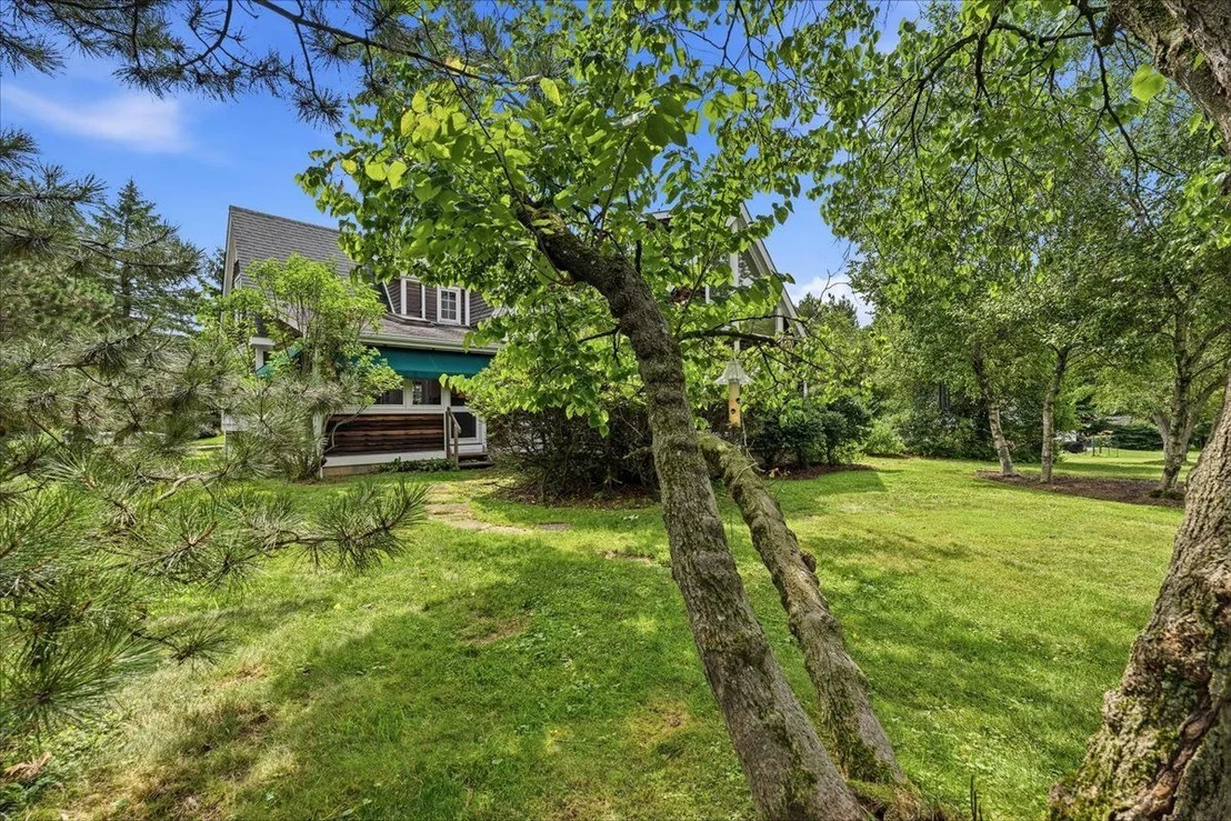 Photo of 2359 James Drive