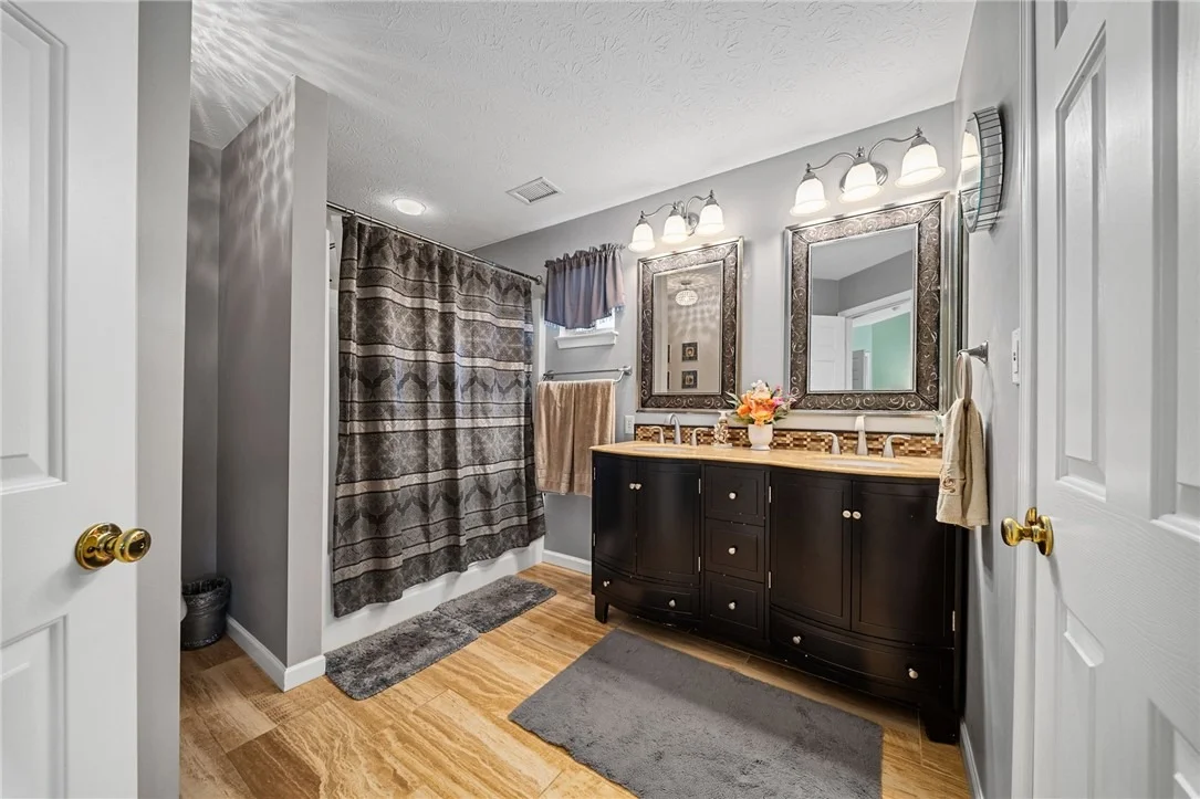 Photo of 366 Allison Rd