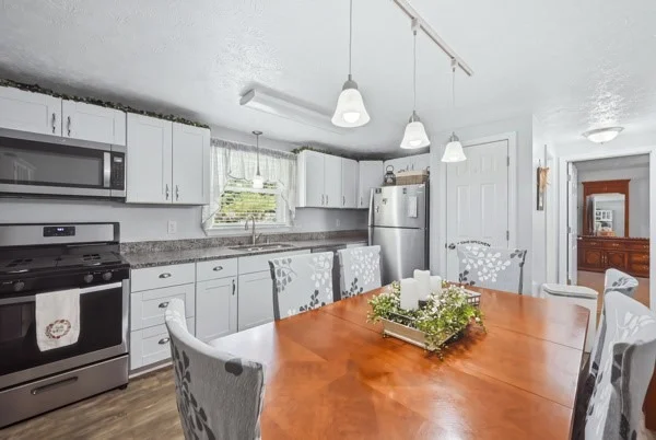Photo of 1356 Coronado Dr