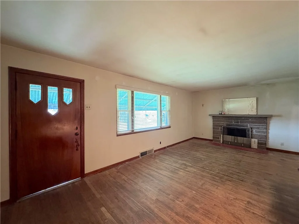 Photo of 14531 Ridge Rd