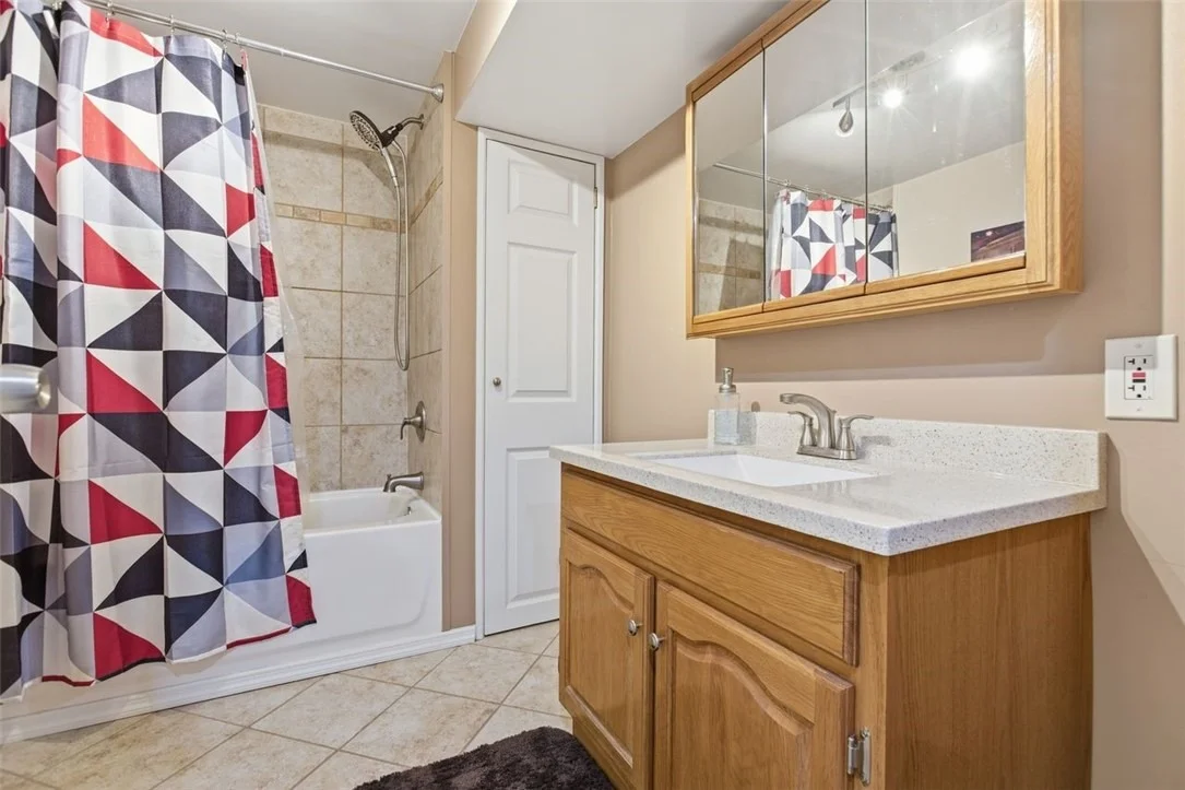 Photo of 120 Crestview Mnr