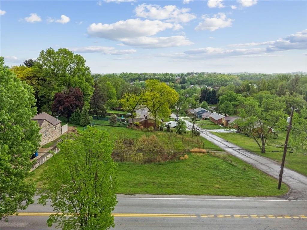 Photo of 361 Carpenter Ln