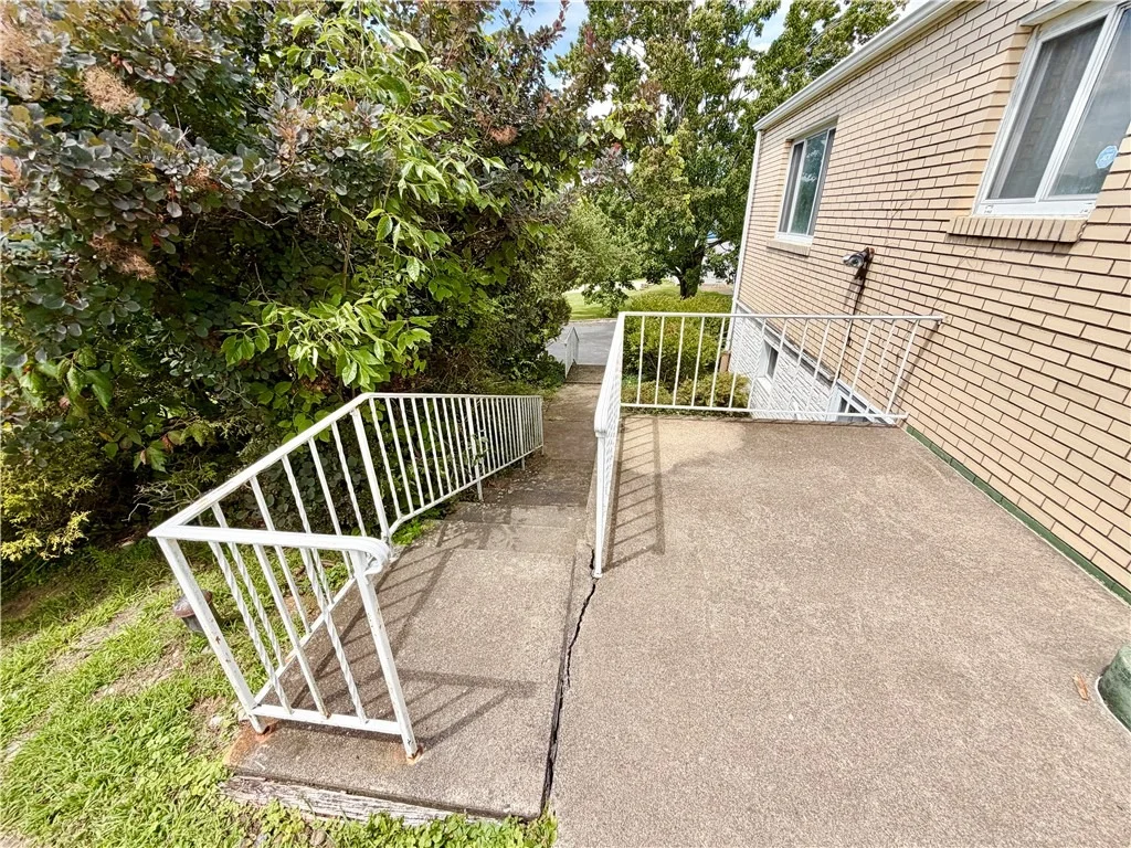 Photo of 5 Suncrest Lane
