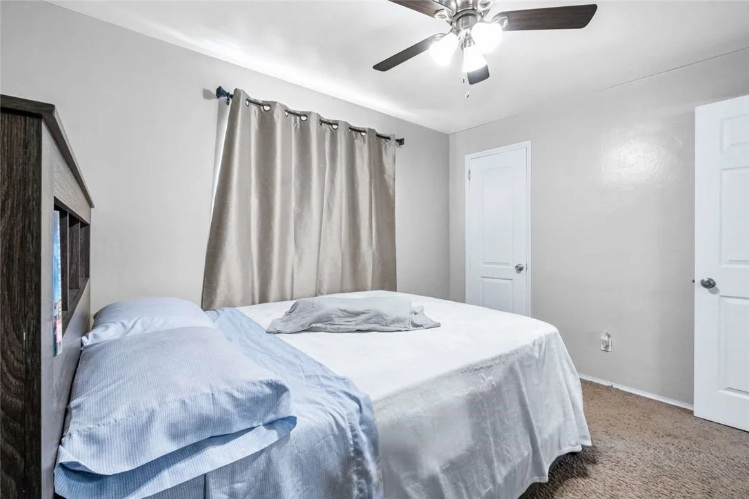 Photo of 231 Webster Dr