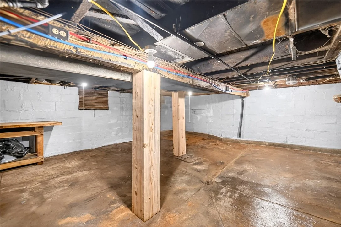 Photo of 237 Allen Ave