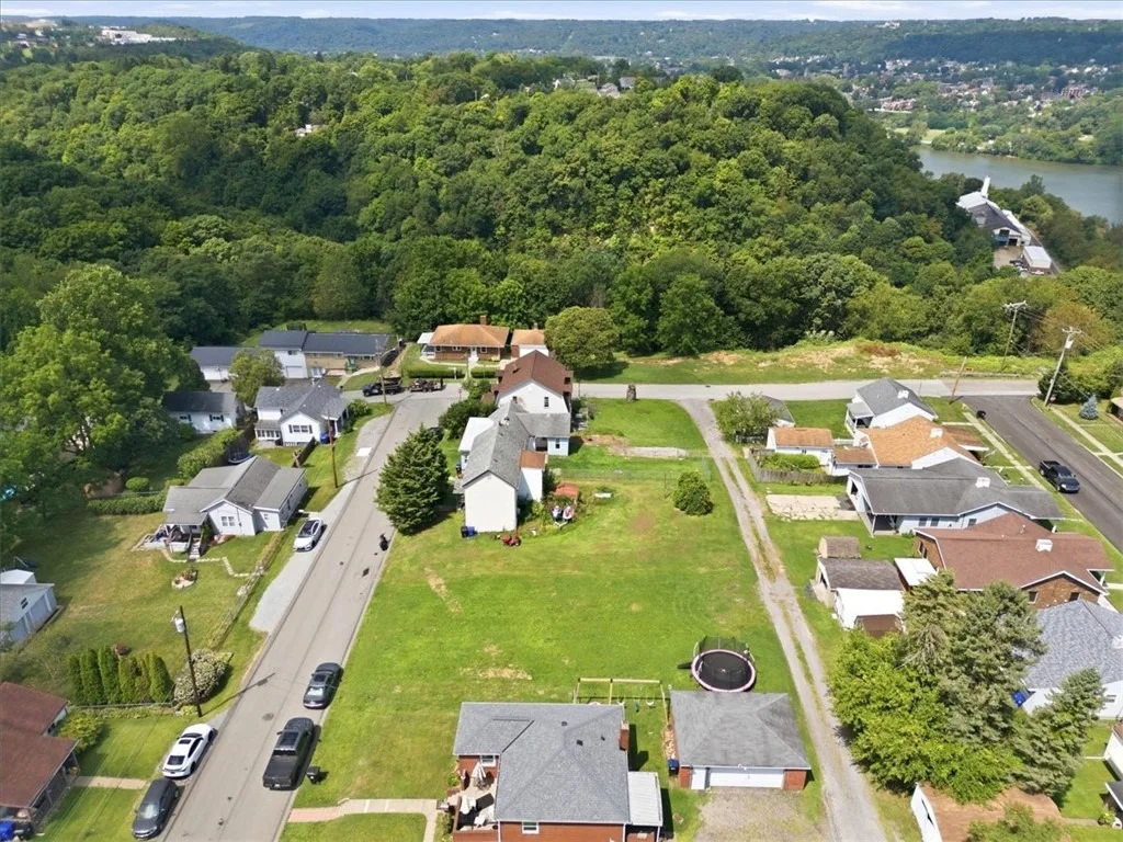 Photo of 615 Kaye Ave
