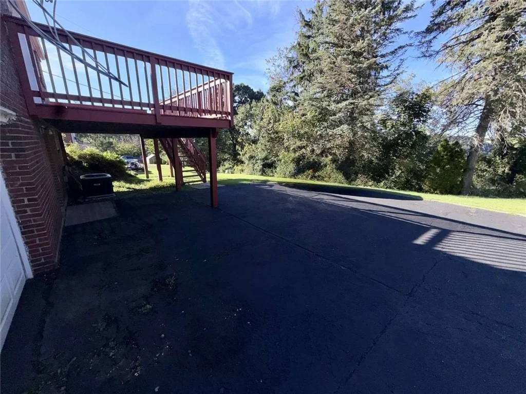 Photo of 1321 Hornbake Dr