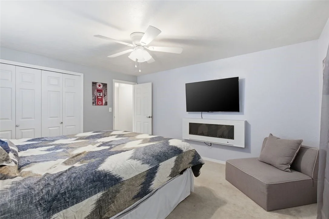 Photo of 120 Crestview Mnr