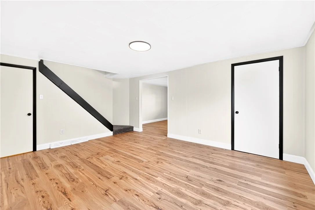 Photo of 237 Allen Ave