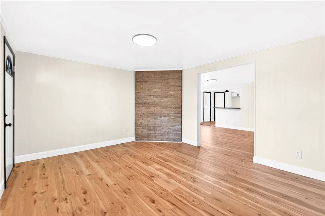 Photo of 237 Allen Ave