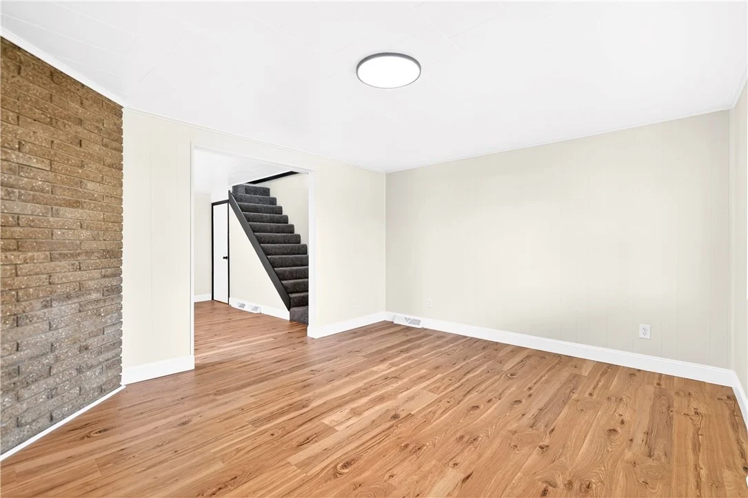 Photo of 237 Allen Ave