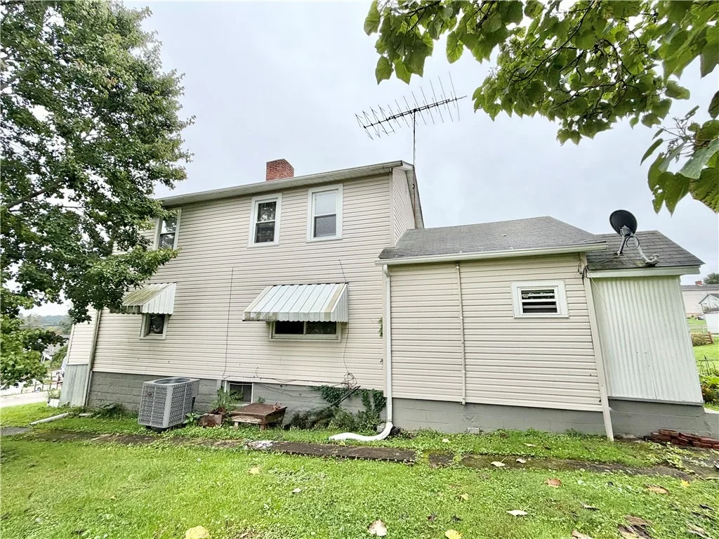 Photo of 243 Third Ave