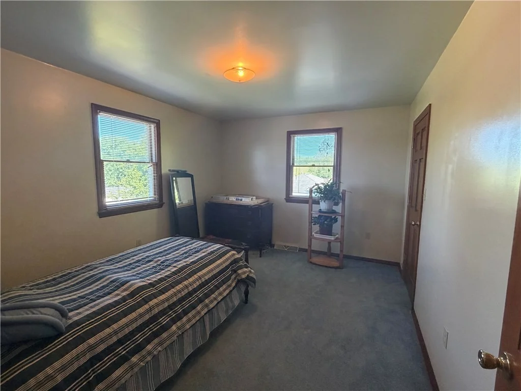 Photo of 902 Central Dr