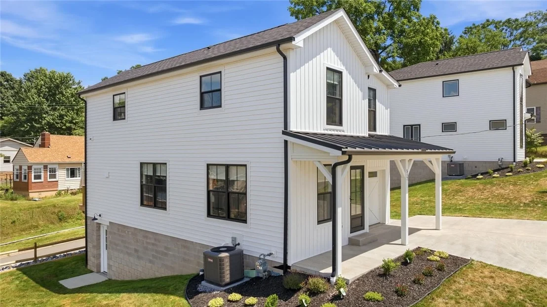 Photo of 517 Harmony Rd