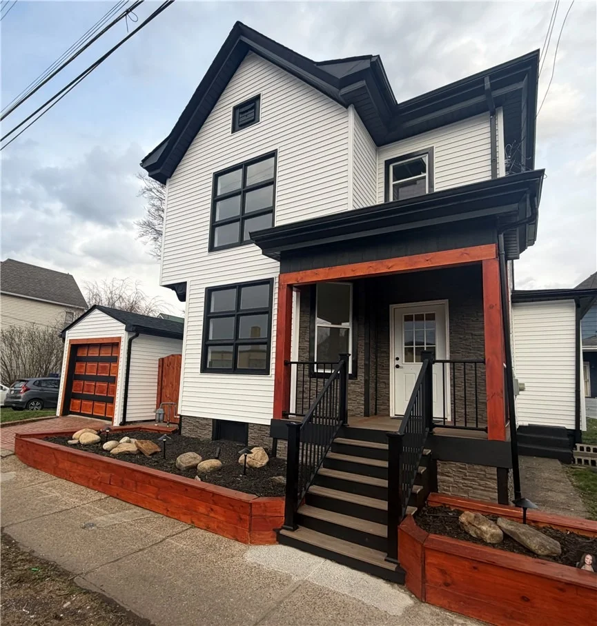 Photo of 2207 7th Avenue Rear