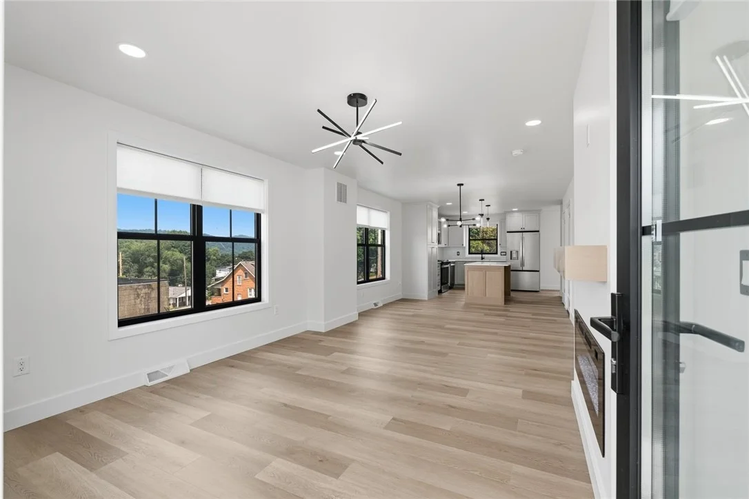 Photo of 517 Harmony Rd